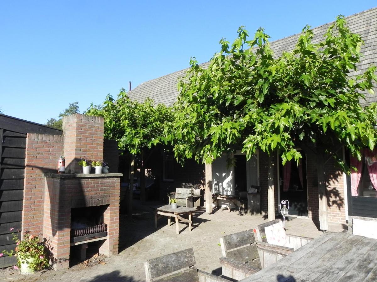 Hoeve De Mertel Biezenmortel Exterior photo